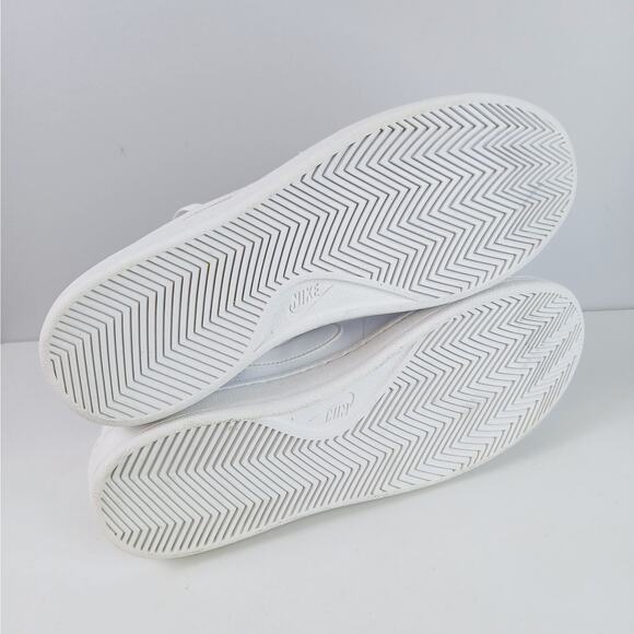 Nike Women's SZ 10 Court Royale 2 Mid Triple White CT1725-100 NEW - Picture 6 of 8